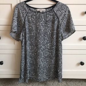 Ann Taylor Loft Black & White Short Sleeve Blouse